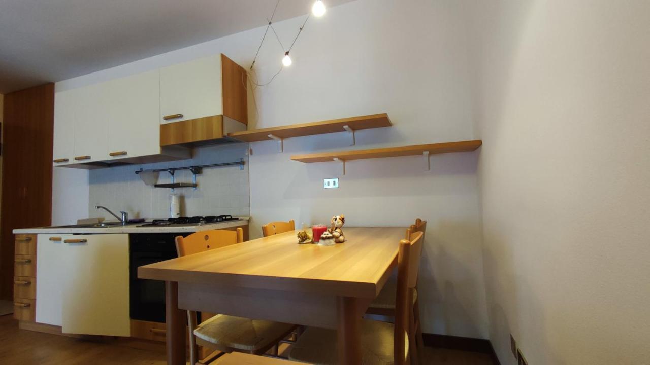 Casa Aprica Piste Da Sci Baradello Lägenhet Exteriör bild